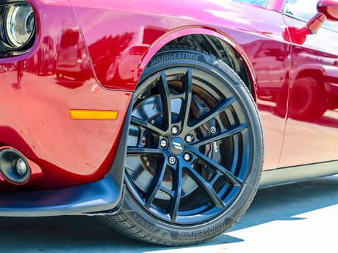 Used 2020 Dodge Challenger R/T Scat Pack w/ Dynamics Package RWD image 2
