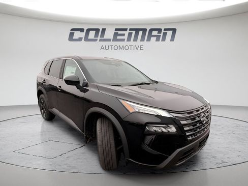 New 2026 Nissan Rogue SV FWD image 15