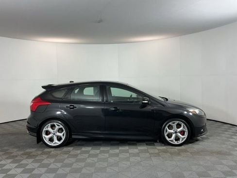 Used 2013 Ford Focus ST FWD image 4