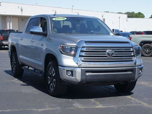 Used 2019 Toyota Tundra Limited w/ Limited Premium Package AWD/4WD image 25