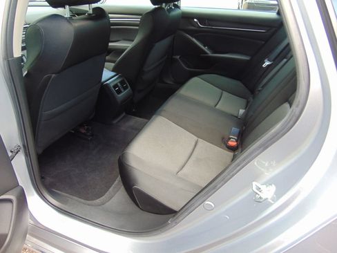 Used 2020 Honda Accord EX image 3