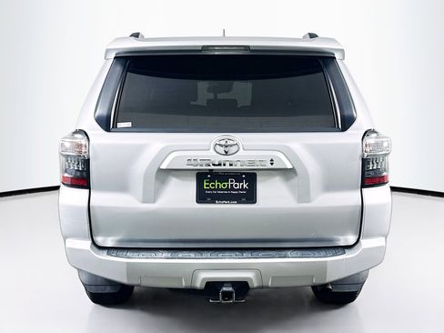 Used 2021 Toyota 4Runner SR5 image 7