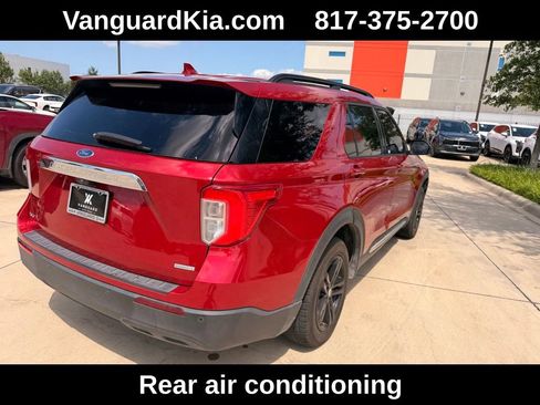 Used 2020 Ford Explorer XLT RWD image 4