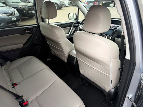 Used 2017 Subaru Forester 2.5i Limited image 18