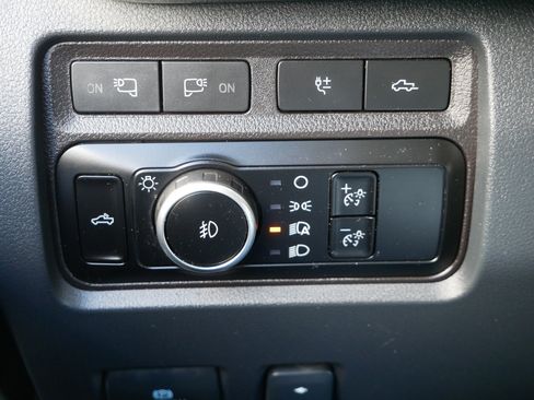Certified 2024 Ford F350 Platinum AWD/4WD image 15