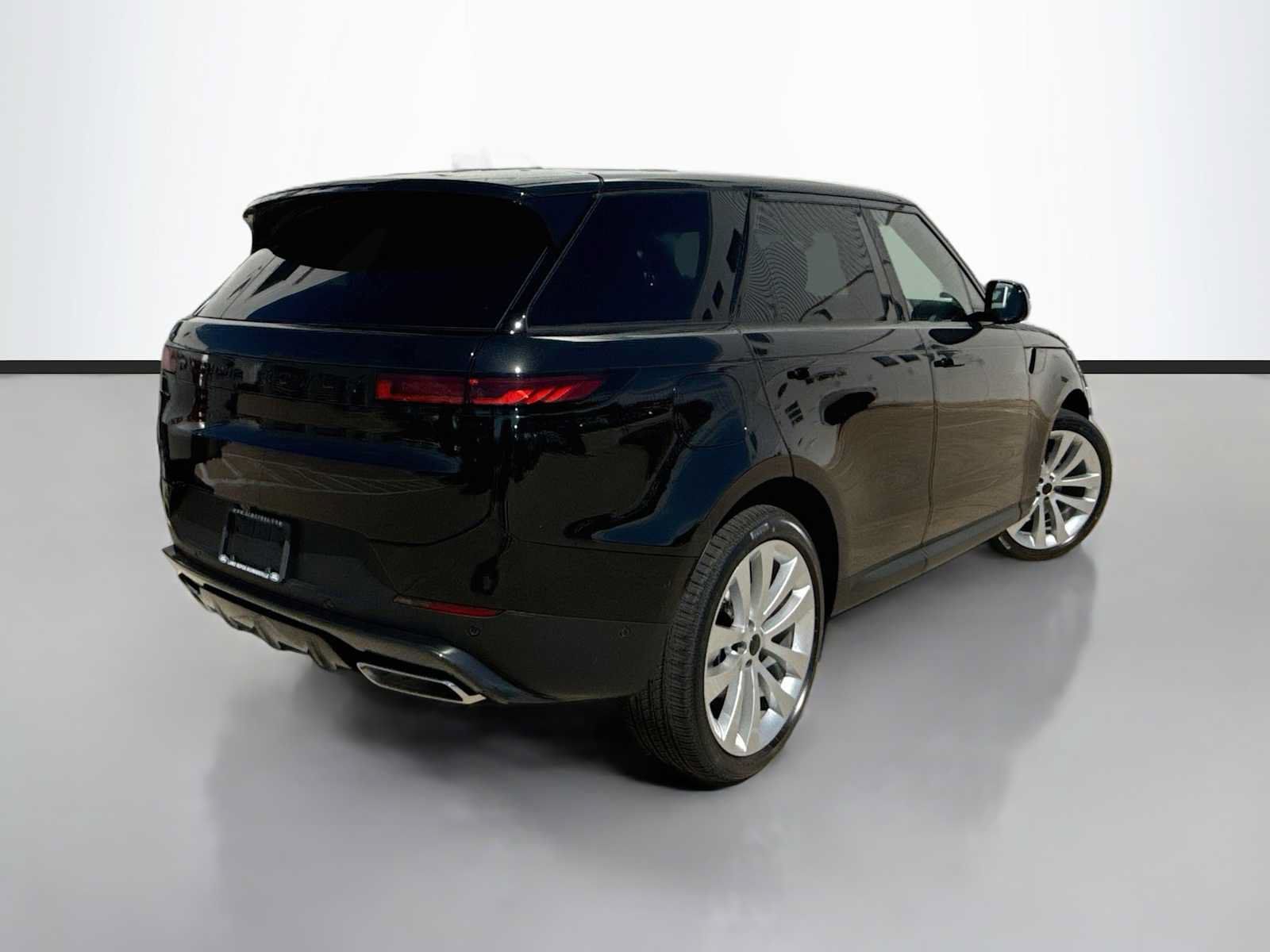 New 2027 Land Rover Range Rover Sport SE AWD/4WD image 3