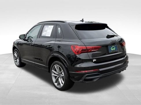 Used 2023 Audi Q3 2.0T Premium Plus w/ Premium Plus Package AWD/4WD image 3