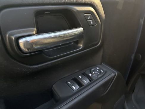 Used 2021 Chevrolet Silverado 1500 Custom image 20