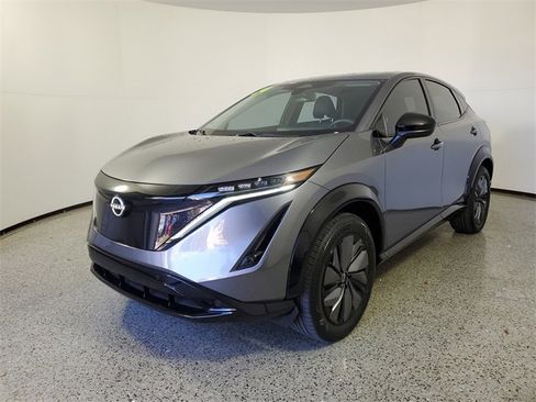 Used 2024 Nissan Ariya AWD image 2