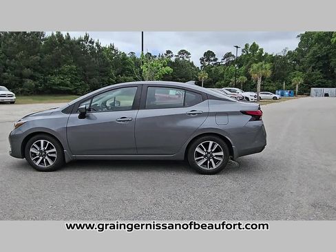 Used 2025 Nissan Versa SV w/ Trunk Package FWD image 28