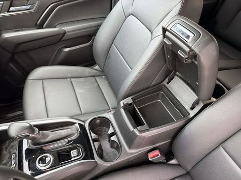 Certified 2023 Chevrolet Colorado LT w/ LT Convenience Package III image 22