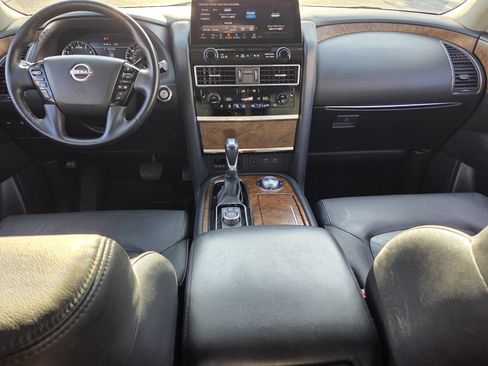 Used 2024 Nissan Armada SL w/ Captain's Chairs Package AWD/4WD image 13