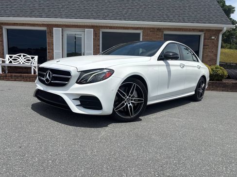 Used 2020 Mercedes-Benz E 350 Sedan image 5