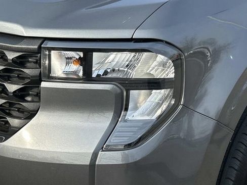 Used 2025 Ford Maverick XLT image 9