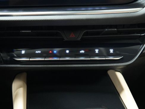 Used 2024 Buick Envision Preferred AWD/4WD image 44