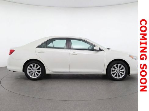 Used 2012 Toyota Camry XLE image 10