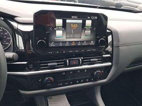 New 2025 Nissan Pathfinder SL w/ SL Premium Package image 19