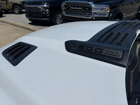Used 2025 RAM 1500 Laramie w/ Sport Appearance Package AWD/4WD image 11