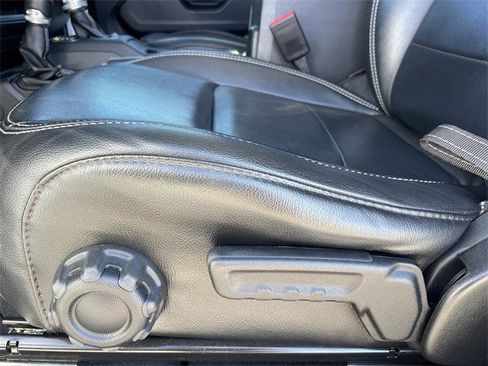 Used 2022 Jeep Wrangler Unlimited Sahara w/ Safety Group image 27