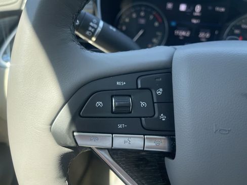 Used 2023 Cadillac XT6 Premium Luxury w/ Technology Package AWD/4WD image 12