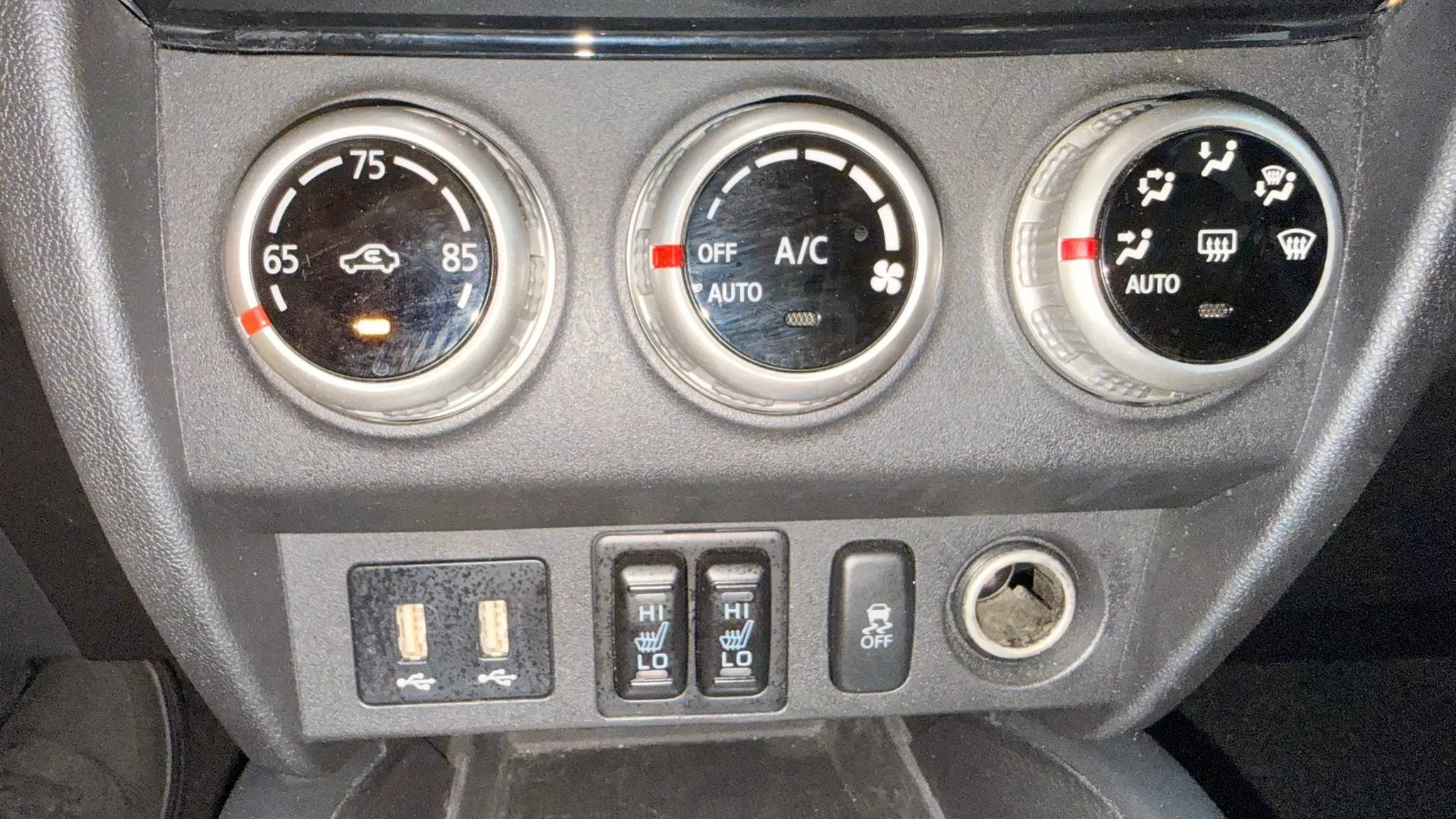 Used 2024 Mitsubishi Outlander Sport SE AWD/4WD image 24