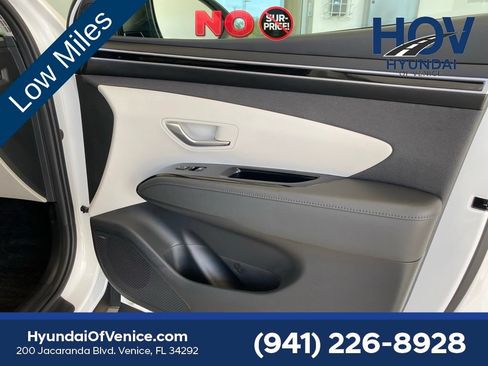 Certified 2024 Hyundai Tucson Limited FWD image 44