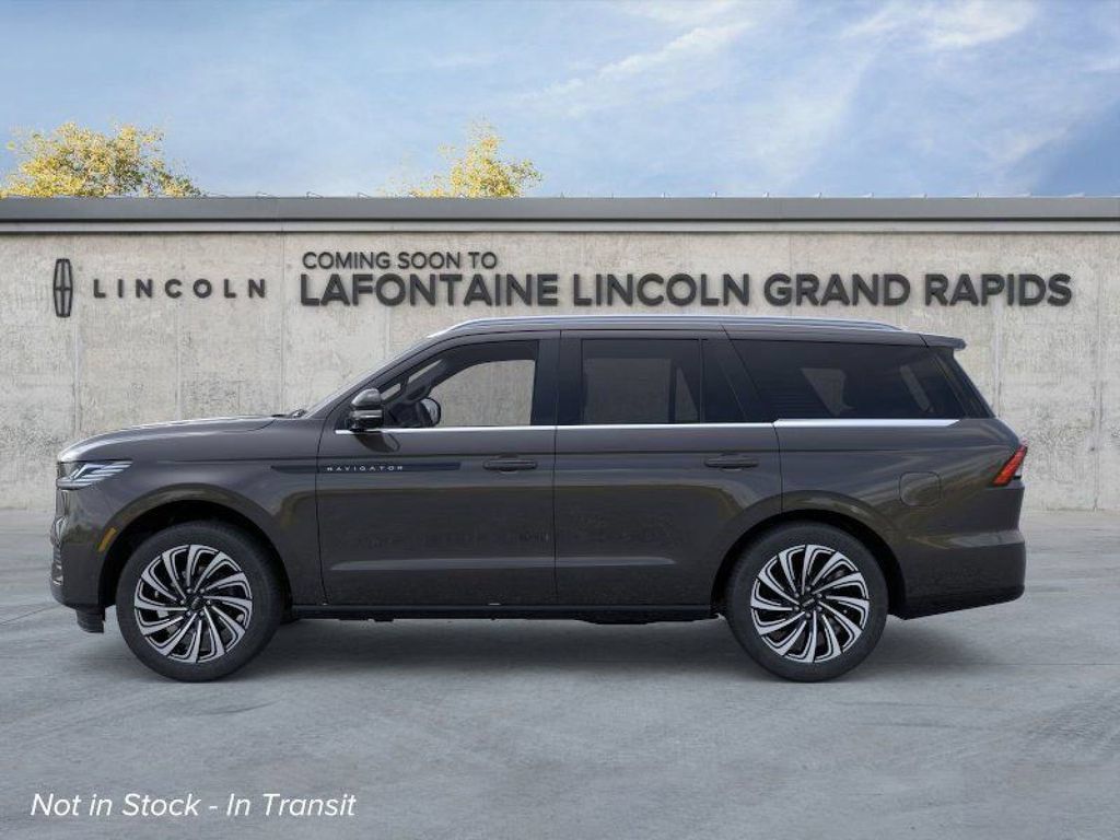 New 2025 Lincoln Navigator Black Label AWD/4WD image 3