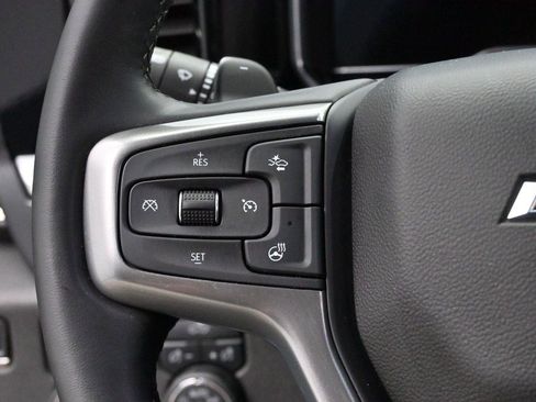 Used 2025 Chevrolet Silverado 1500 LT Trail Boss w/ Convenience Package II AWD/4WD image 18