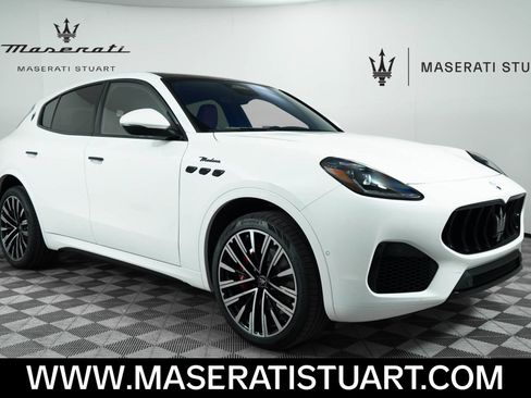 New 2025 Maserati Grecale Modena AWD/4WD image 1