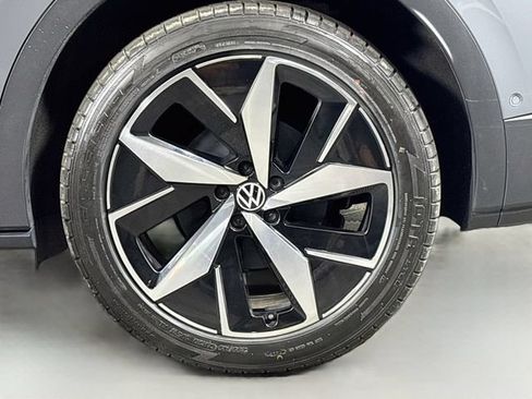 Certified 2023 Volkswagen ID.4 Pro S AWD/4WD image 34