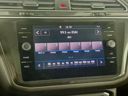 Used 2020 Volkswagen Tiguan SE w/ Panoramic Sunroof Package FWD image 19