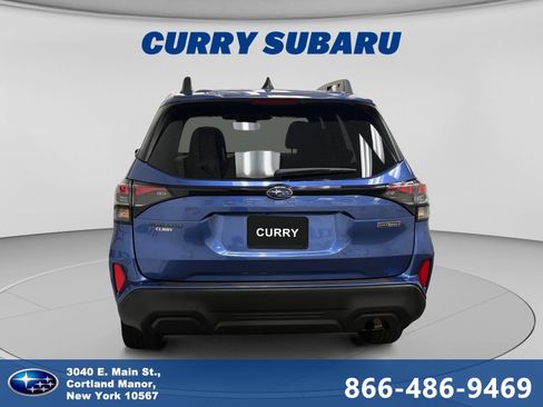 Used 2025 Subaru Forester Premium AWD/4WD image 4