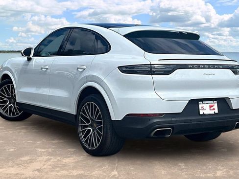 Used 2021 Porsche Cayenne Coupe AWD/4WD image 6