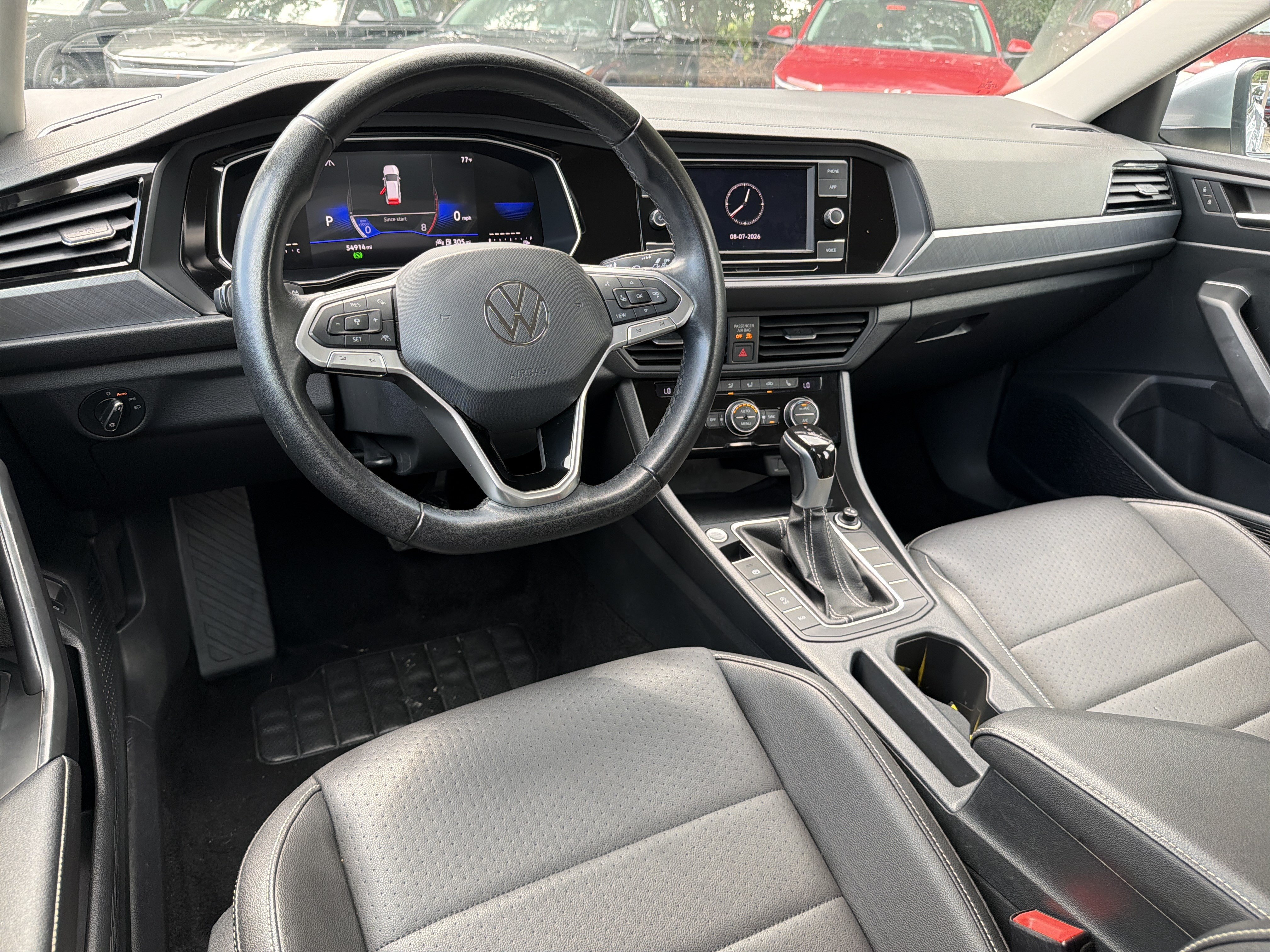 Used 2024 Volkswagen Jetta SE FWD image 22