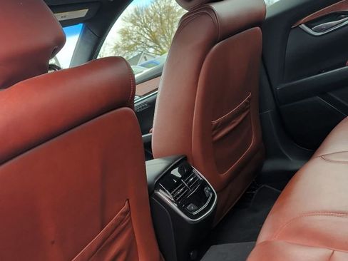 Used 2015 Cadillac XTS Luxury FWD image 9