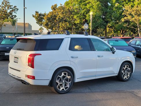 Used 2022 Hyundai Palisade Calligraphy w/ Winter Package FWD image 5