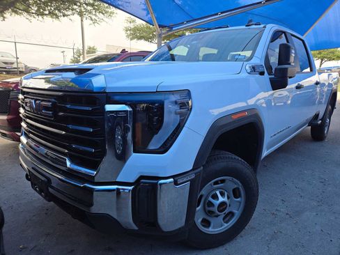 Used 2024 GMC Sierra 2500 Pro w/ 1SA Pro Safety Plus Package AWD/4WD image 1