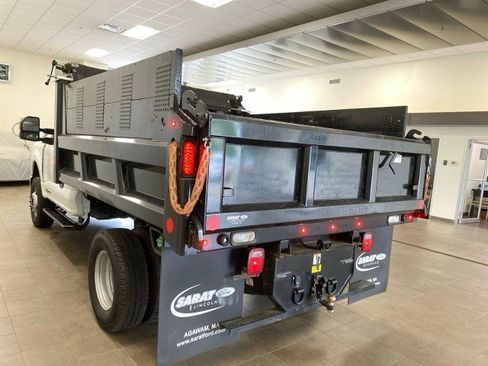 Certified 2023 Ford F350 4x4 Regular Cab DRW Super Duty image 5