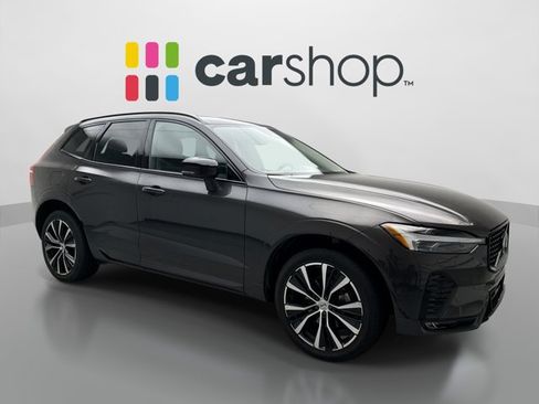 Used 2024 Volvo XC60 B5 Plus AWD/4WD image 7