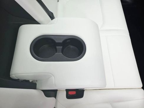 Used 2023 Tesla Model Y AWD image 63
