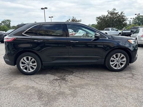 Used 2020 Ford Edge Titanium w/ Equipment Group 301A AWD/4WD image 16