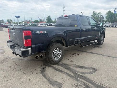 Used 2023 Ford F350 Lariat w/ Lariat Ultimate Package AWD/4WD image 10