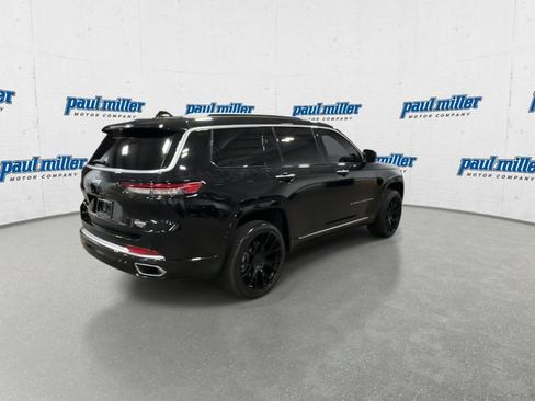 Used 2021 Jeep Grand Cherokee L Summit w/ Advanced Protech Group IV AWD/4WD image 8