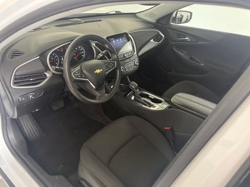 Used 2024 Chevrolet Malibu LT FWD image 25