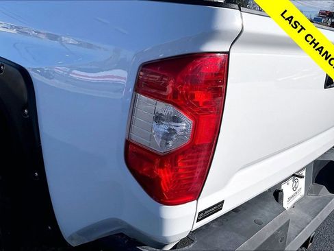 Used 2018 Toyota Tundra SR5 w/ TRD Off Road Package image 31