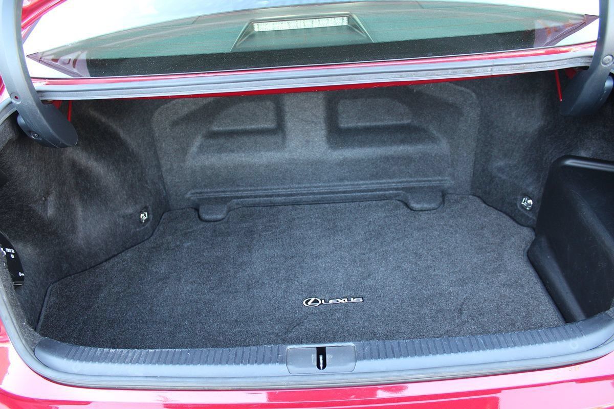 Used 2015 Lexus ES 300h w/ Navigation System Package FWD image 34