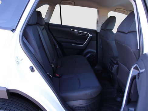 Used 2024 Toyota RAV4 LE AWD/4WD image 36