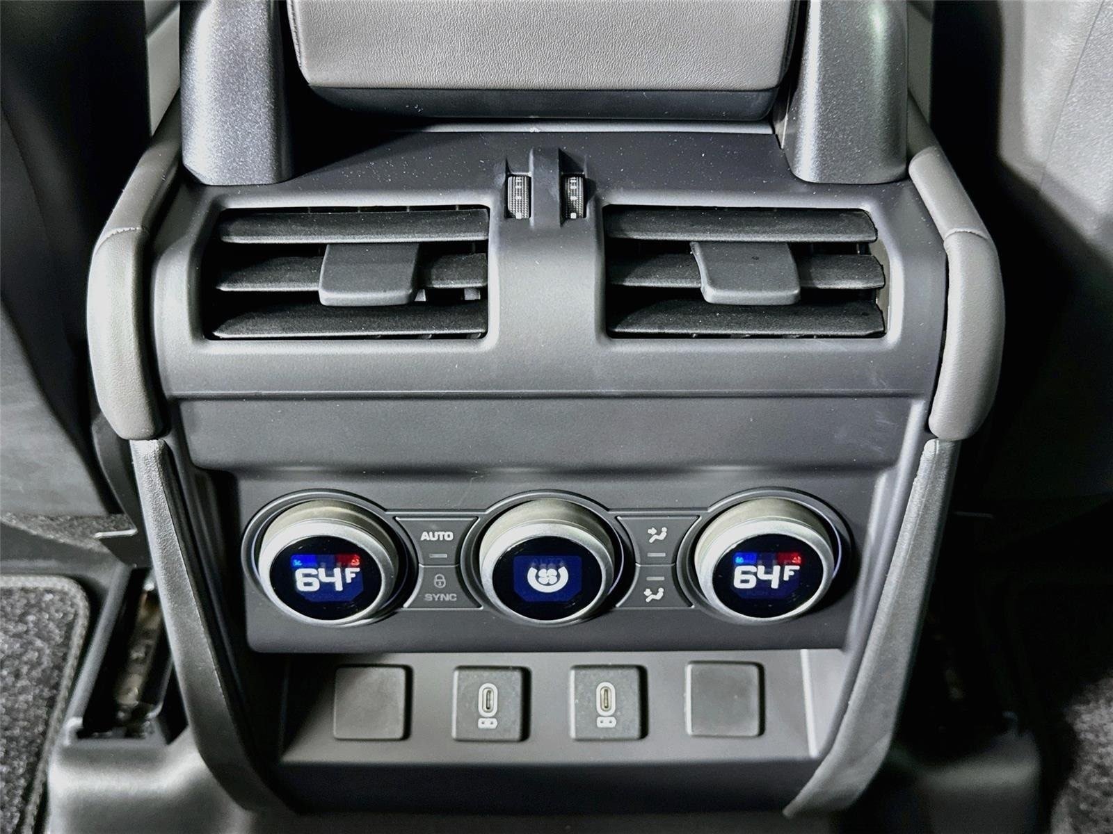 New 2026 Land Rover Defender 110 X-Dynamic SE AWD/4WD image 27
