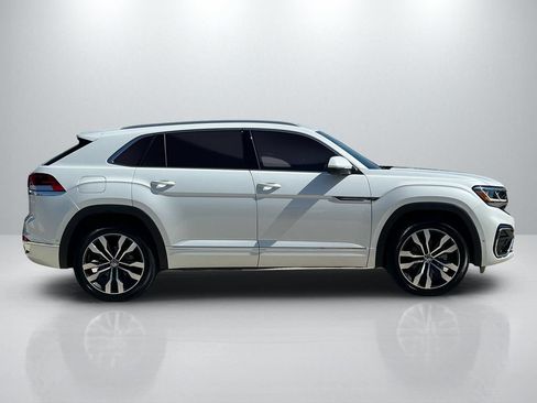 Used 2022 Volkswagen Atlas Cross Sport SEL Premium R-Line AWD/4WD image 4
