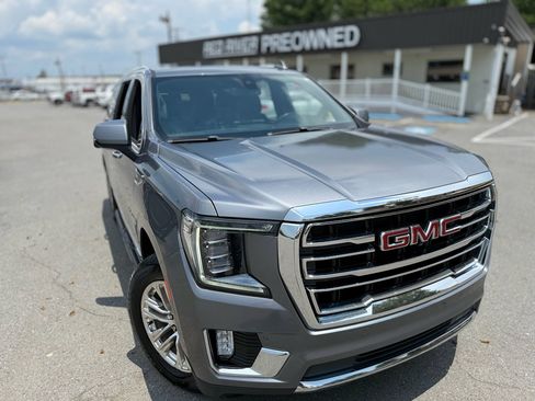 Used 2021 GMC Yukon XL SLT w/ SLT Luxury Plus Package AWD/4WD image 13